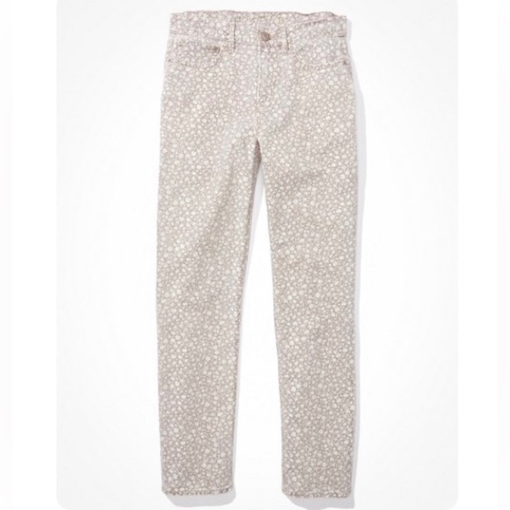 American Eagle Light Brown Floral 90s Jean NWT
